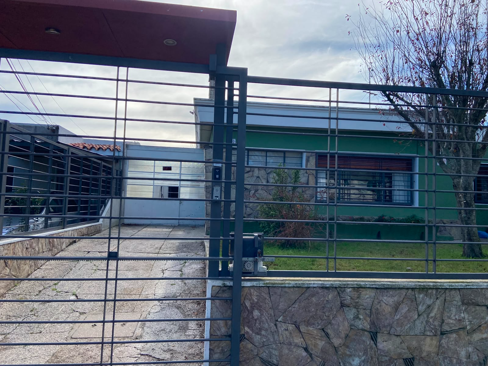Fachada de Química Automotriz Gabriel